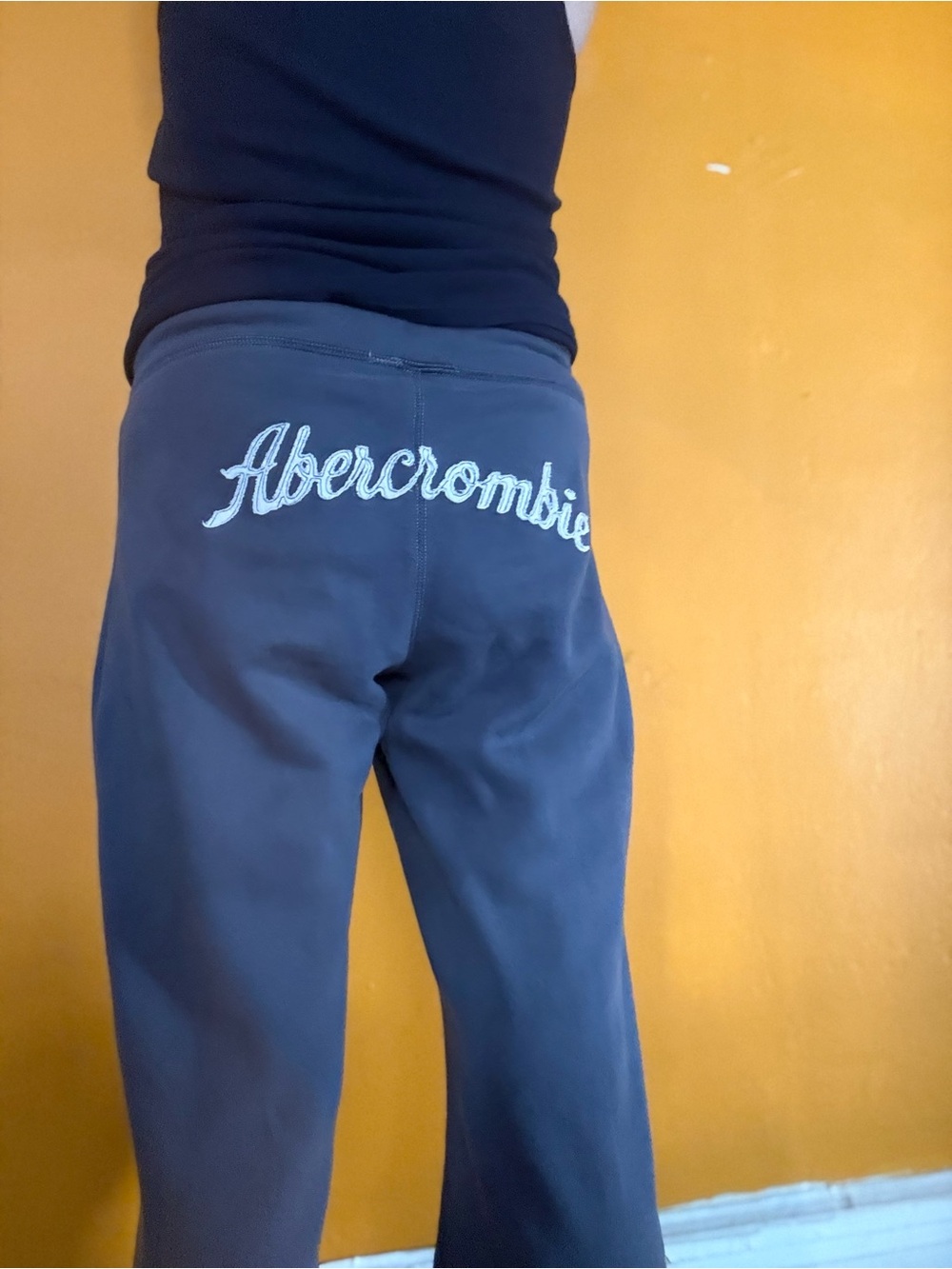 Ca 2005 VTG Abercrombie & Fitch Light Charcoal Gray Logo Sweatpants